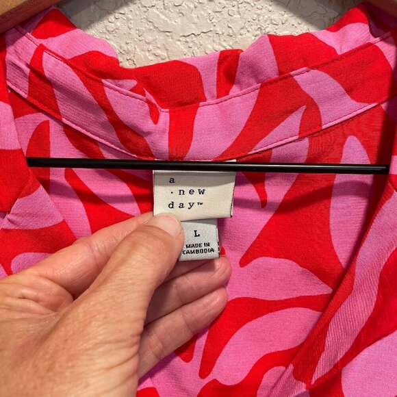 Womens Crepe Short Sleeve Button-down Shirt A New Day Pink/red Large - Picture 5 of 6